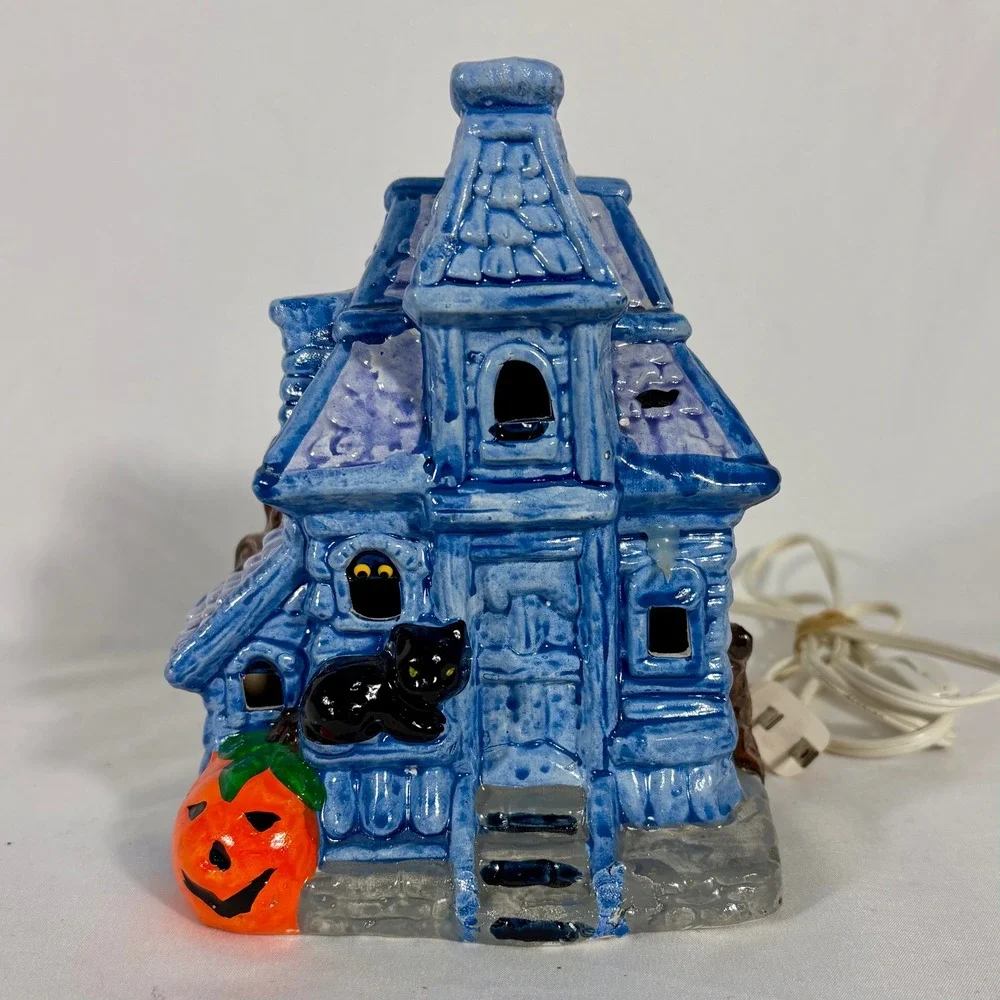 Vintage 1987 Casper Friendly Ghost Haunted House Ceramic Light Halloween Harvey